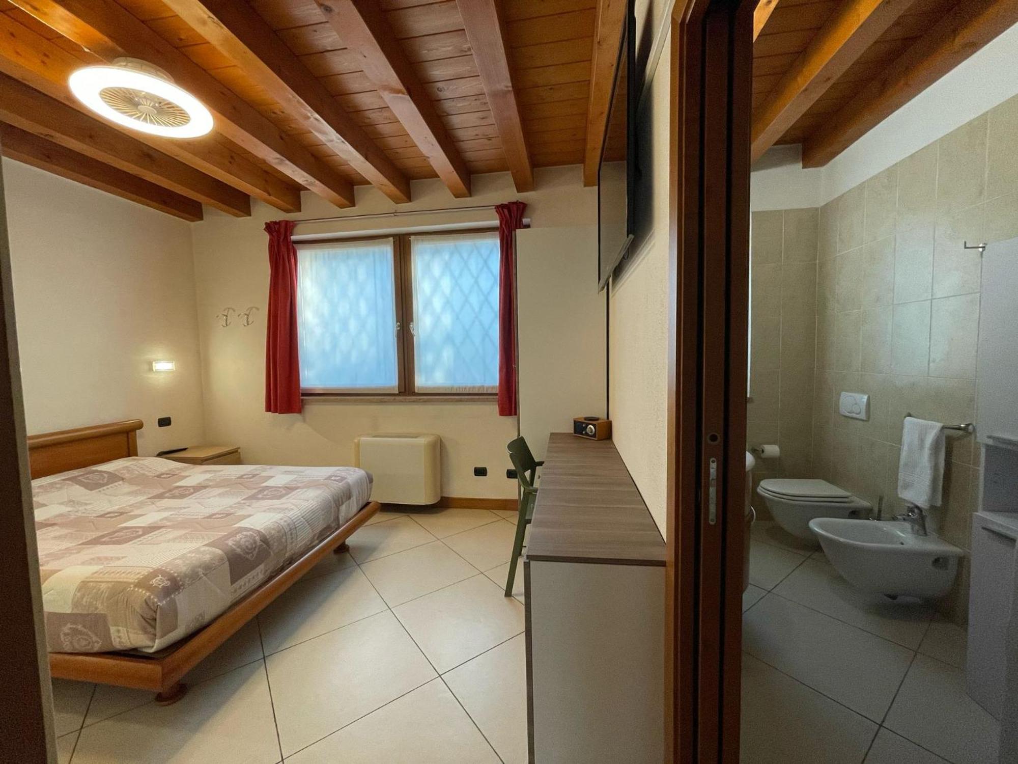 Garda Lake - Appartamenti Castelnuovo del Garda Eksteriør billede